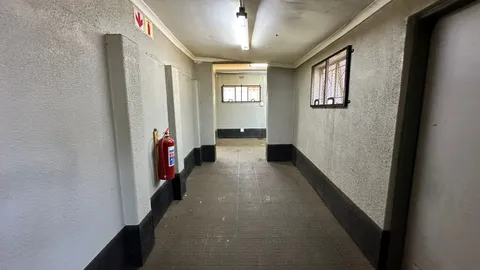 1 Manchester Road, Wadeville - Industrial - To Let - 350m² (13)